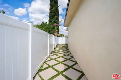 17510 Miranda St, Encino, CA 91316 - Photo 21