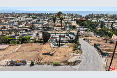 1214 Rimmer Ave, Pacific Palisades, CA 90272 - Photo 3