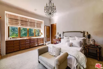 1550 Amalfi Dr, Pacific Palisades, CA 90272 - Photo 21