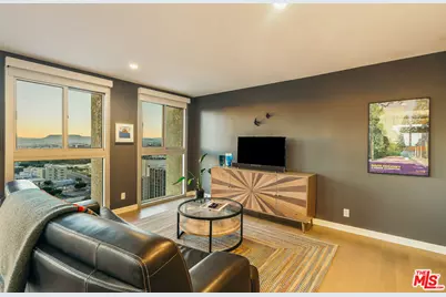 800 W 1st St #2008, Los Angeles, CA 90012 - Photo 25