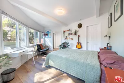 701 Country Club Dr, Burbank, CA 91501 - Photo 17