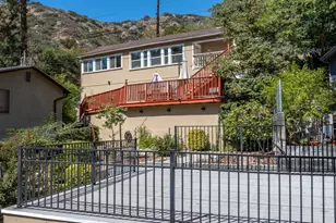 701 Country Club Dr, Burbank, CA 91501 - Photo 1