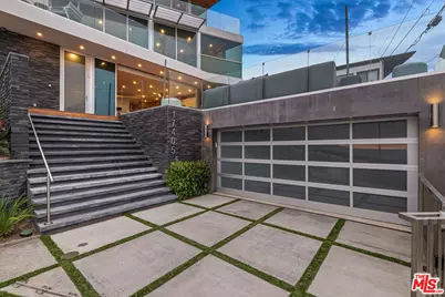 17405 Castellammare Dr, Pacific Palisades, CA 90272 - Photo 29