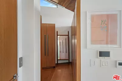 17405 Castellammare Dr, Pacific Palisades, CA 90272 - Photo 13