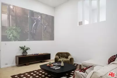 4189 Holly Knoll Dr, Los Angeles, CA 90027 - Photo 29