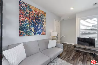 14919 Dickens St #104, Sherman Oaks, CA 91403 - Photo 25