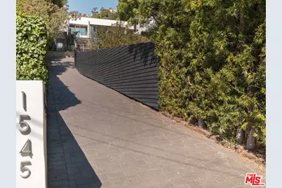 1545 Sunset Plaza Dr, Los Angeles, CA 90069 - Photo 3