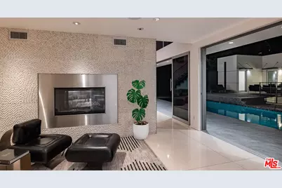 1545 Sunset Plaza Dr, Los Angeles, CA 90069 - Photo 17