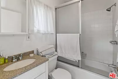 107 S Gardner St, Los Angeles, CA 90036 - Photo 27