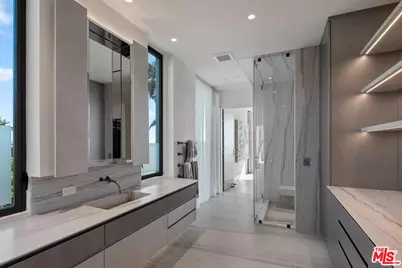 938 Palisades Beach Rd, Santa Monica, CA 90403 - Photo 31