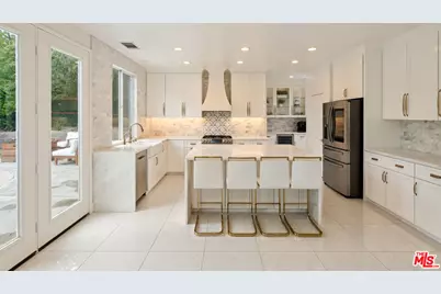 26518 Swan Ln, Canyon Country, CA 91387 - Photo 5