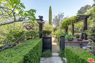 111 S Van Ness Ave, Los Angeles, CA 90004 - Photo 51