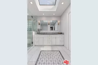 11191 Valley Spring Pl, Studio City, CA 91602 - Photo 27