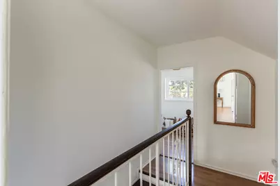 1945 Yosemite Dr, Los Angeles, CA 90041 - Photo 25