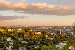 9405 Sierra Mar Pl, Los Angeles, CA 90069 - Photo 37