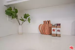 1655 Greenfield Ave, Los Angeles, CA 90025 - Photo 21