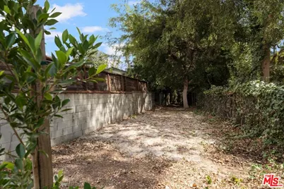 4544 Talofa Ave, Toluca Lake, CA 91602 - Photo 43