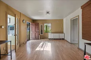 741 N Harvard Blvd, Los Angeles, CA 90029 - Photo 19