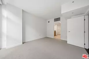 13700 Marina Pointe Dr, Marina del Rey, CA 90292 - Photo 23