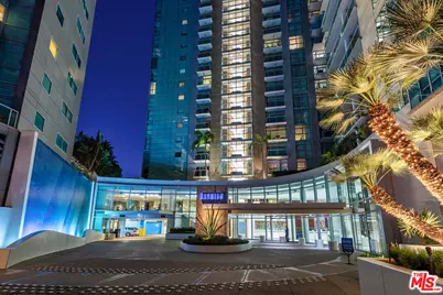 13700 Marina Pointe Dr #722, Marina del Rey, CA 90292 - Photo 1