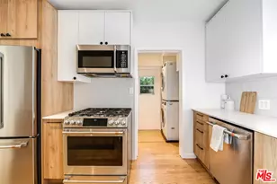 2446 Cheremoya Ave, Los Angeles, CA 90068 - Photo 17