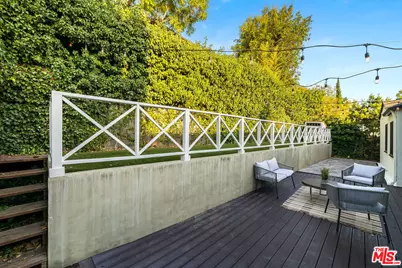 2446 Cheremoya Ave, Los Angeles, CA 90068 - Photo 31