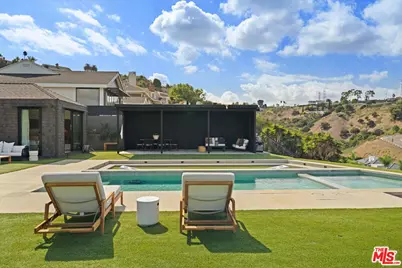 5255 Veronica St, Los Angeles, CA 90008 - Photo 13
