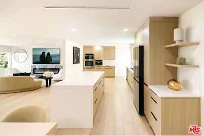 9425 Gierson Ave, Chatsworth, CA 91311 - Photo 3