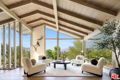 9425 Gierson Ave, Chatsworth, CA 91311 - Photo 1