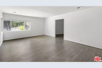 15508 Royal Ridge Rd, Sherman Oaks, CA 91403 - Photo 7