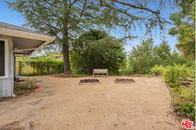 15901 High Knoll Rd, Encino, CA 91436 - Photo 35