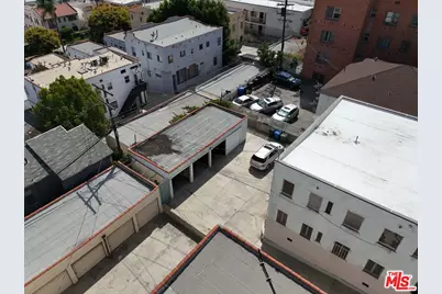 328 N Mariposa Ave, Los Angeles, CA 90004 - Photo 5