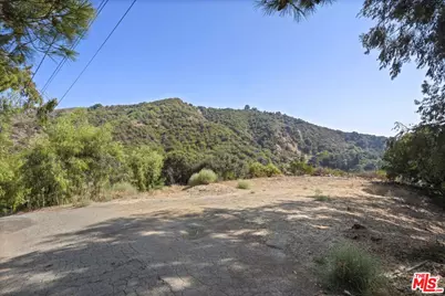 2088 Topanga Skyline Dr, Topanga, CA 90290 - Photo 21