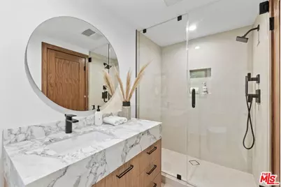 15415 Milldale Dr, Los Angeles, CA 90077 - Photo 21