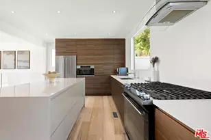 8583 Skyline Dr, Los Angeles, CA 90046 - Photo 5