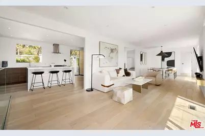 8583 Skyline Dr, Los Angeles, CA 90046 - Photo 3