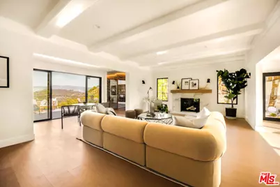 8921 Appian Way, Los Angeles, CA 90046 - Photo 9