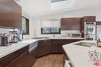 31833 Sea Level Dr, Malibu, CA 90265 - Photo 11