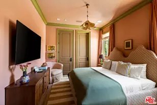 1529 Amalfi Dr, Pacific Palisades, CA 90272 - Photo 39