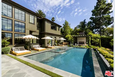 1529 Amalfi Dr, Pacific Palisades, CA 90272 - Photo 45