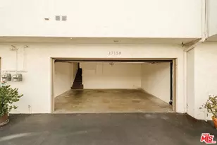 17158 Palisades Cir, Pacific Palisades, CA 90272 - Photo 21