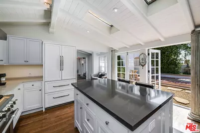 1046 Chautauqua Blvd, Pacific Palisades, CA 90272 - Photo 17