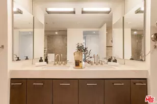 1755 Ocean Ave, Santa Monica, CA 90401 - Photo 15