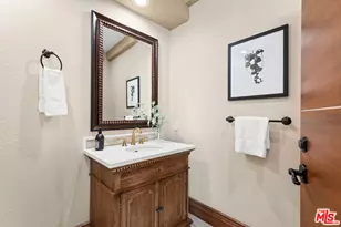 2468 Coldwater Canyon Dr, Beverly Hills, CA 90210 - Photo 13
