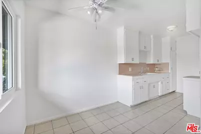 2466 Lancaster Ave, Los Angeles, CA 90033 - Photo 27