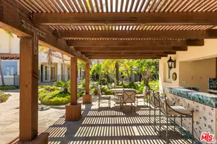 7160 Dume Dr, Malibu, CA 90265 - Photo 41