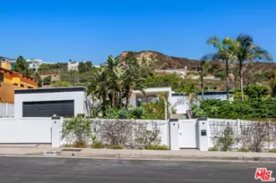 18073 Sandy Cape Dr, Pacific Palisades, CA 90272 - Photo 3