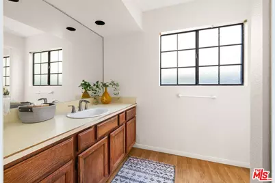 532 E Arrellaga St #A, Santa Barbara, CA 93103 - Photo 11