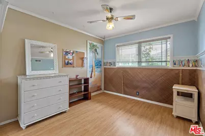 19941 Carmania Ln, Huntington Beach, CA 92646 - Photo 23