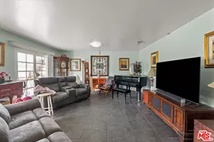 19941 Carmania Ln, Huntington Beach, CA 92646 - Photo 7